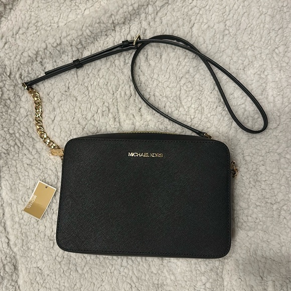 Michael Kors Crossbody Black Leather - Picture 1 of 4